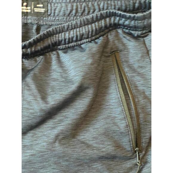 Public Record Black Cuffed Cargo Joggers Mens L - Picture 4 of 5